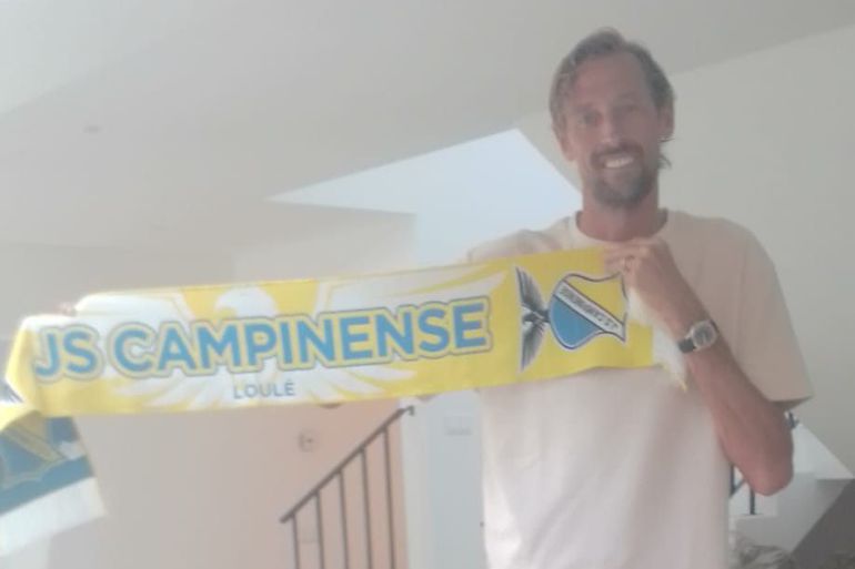 Brilhou no Liverpool e agora ajuda o Campinense