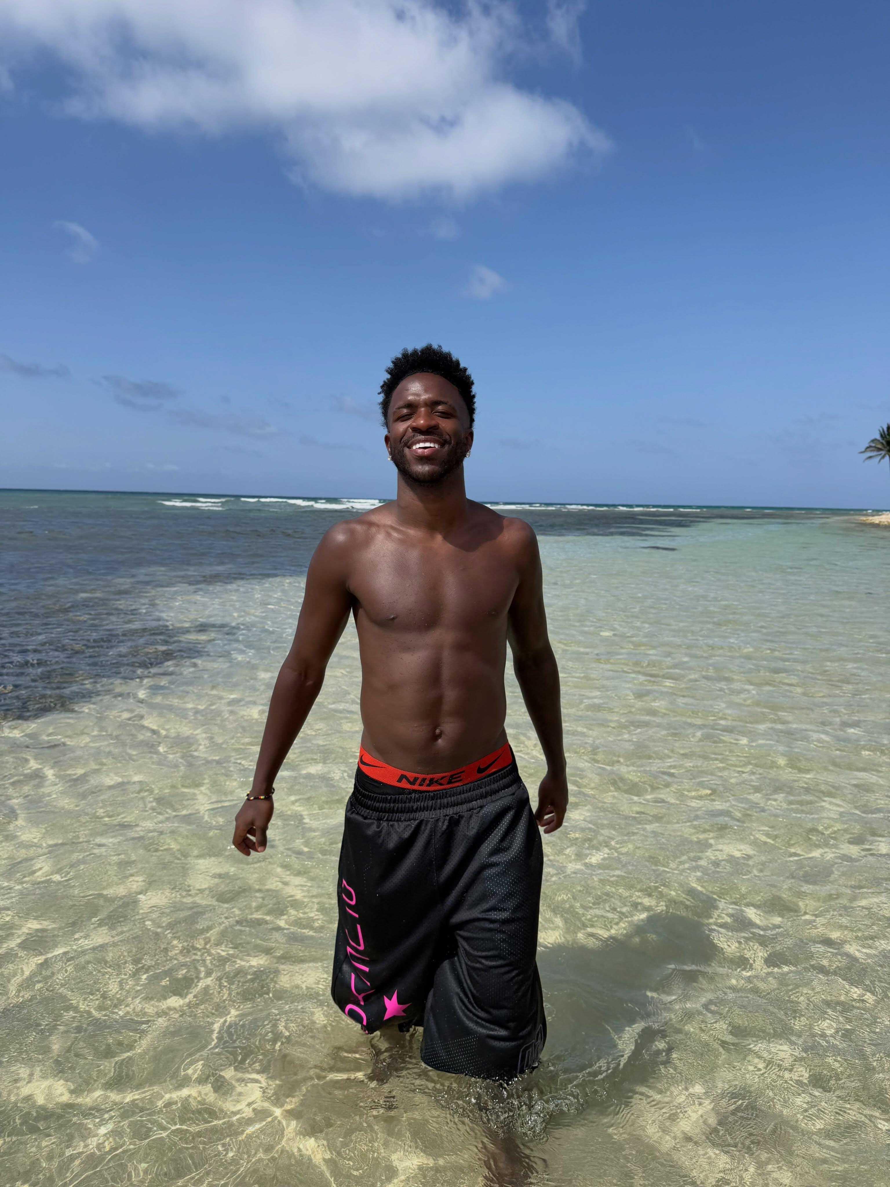 Vini Jr. partilhou fotos na Jamaica - Foto: Vini Jr./Instagram