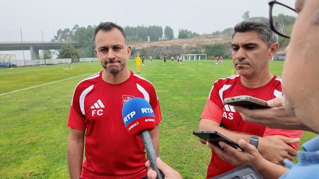 Treinador do Casa Pia comenta contratações de Henrique Araújo e Alassana Jatta