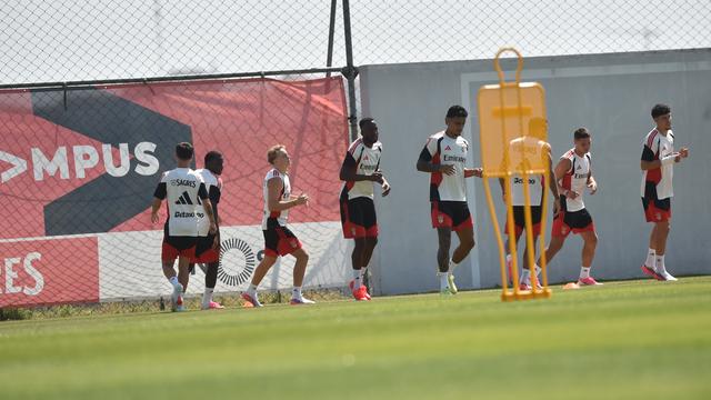 Ríos,  Schjelderup e Lukebakio estão de regresso ao Seixal após a participação no Mundial - Foto: Miguel Nunes