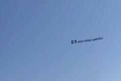 Mensagem no céu do Algarve aos campeões
