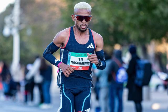 Daniel Ferreira do Nascimento na Maratona de Valência     Fotografia Imago