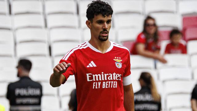Benfica acelera renovação de Tomás Araújo e FC Porto avança por Souza