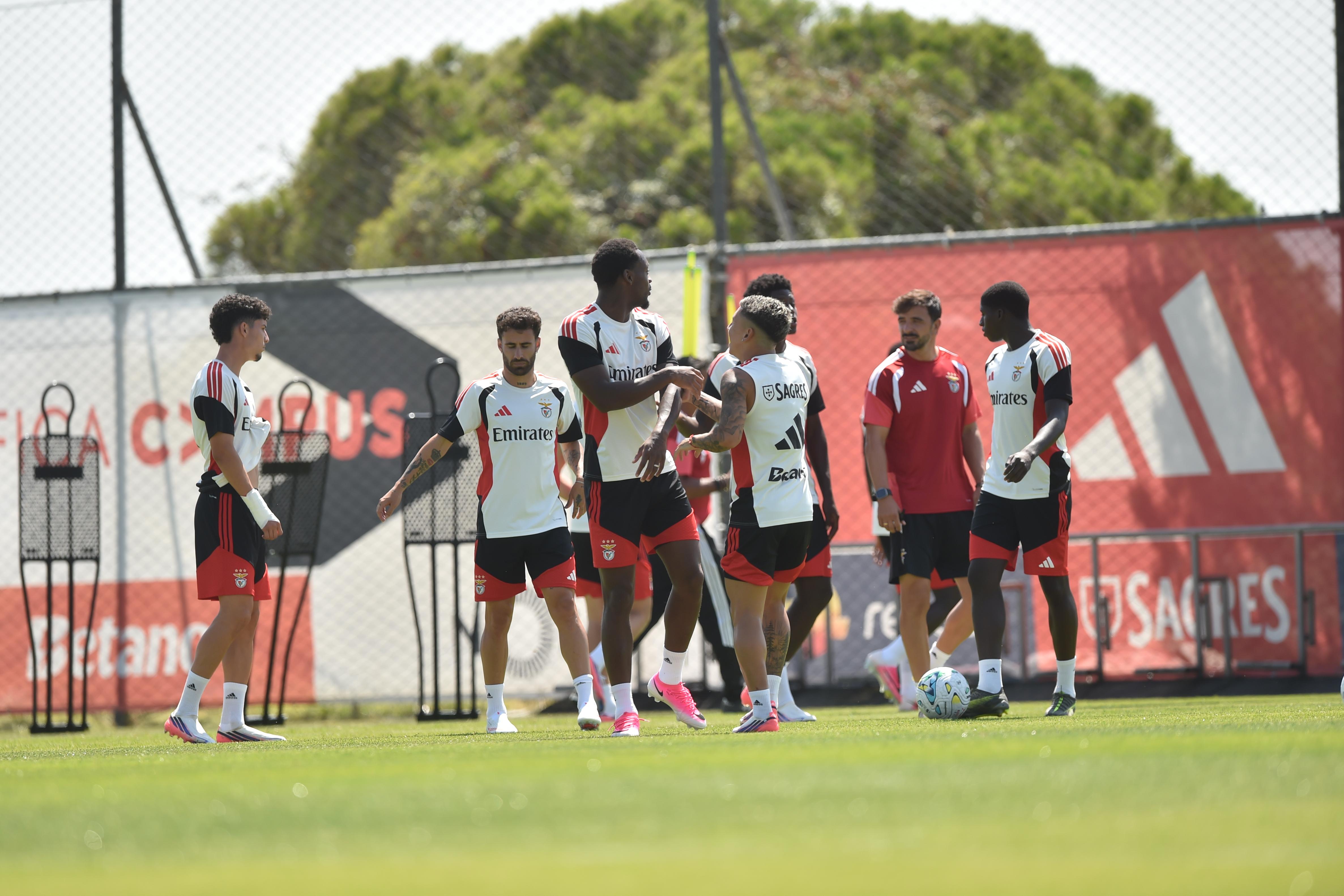 Treino do Benfica no Seixal (foto - Miguel Nunes)