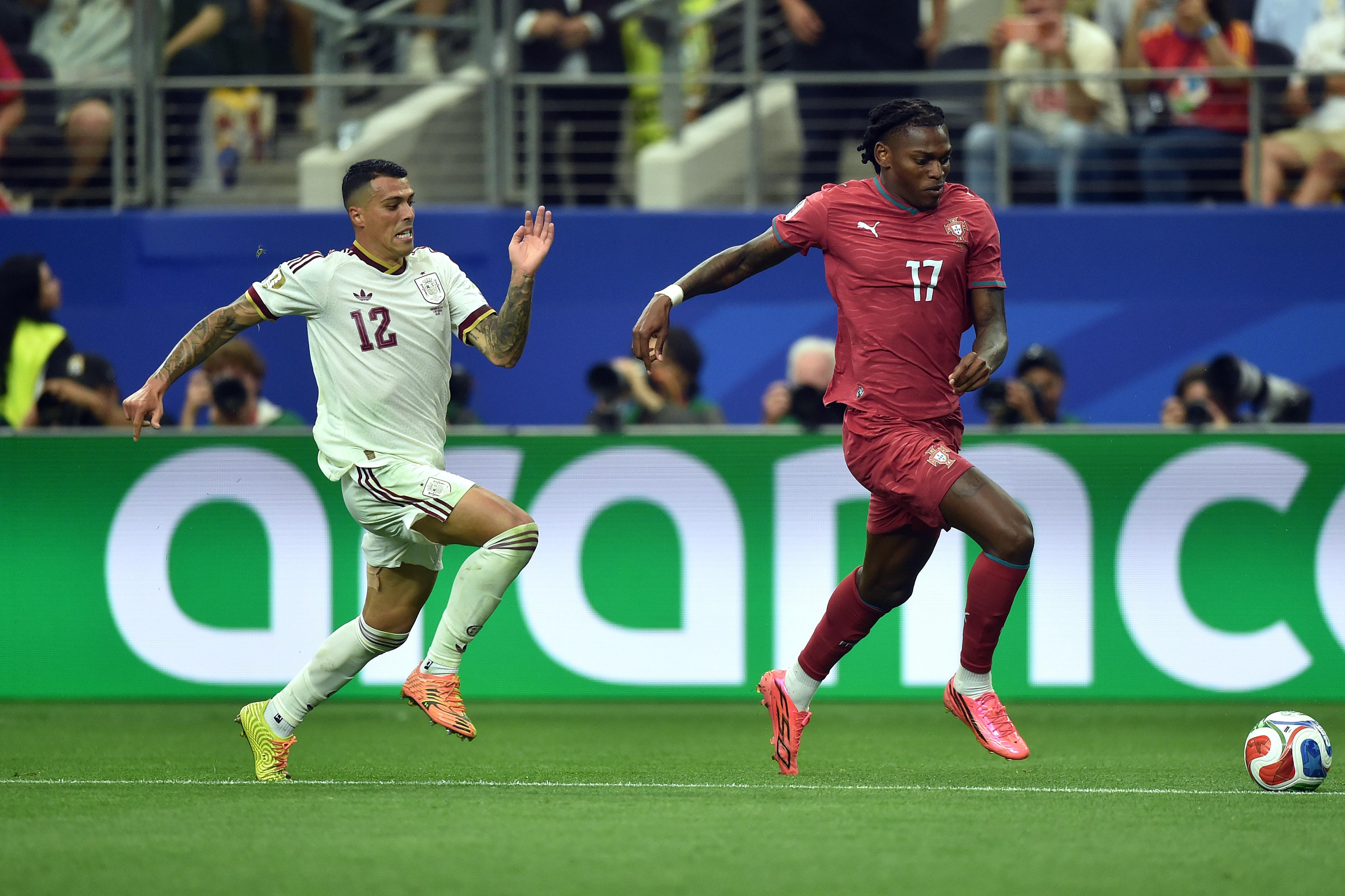 Rafael Leão em ação no último Espanha-Portugal no Mundial - Foto: MIGUEL NUNES