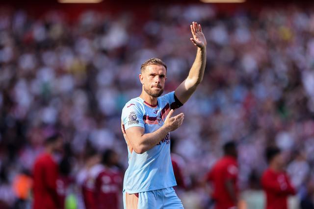 Jordan Henderson representou o Brentford em 2025/26
