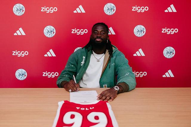 Tolu Arokodare - Foto: Ajax