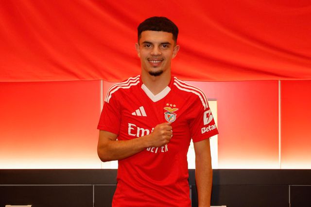 Amdouni já fala à Benfica: «É uma honra vestir esta camisola»