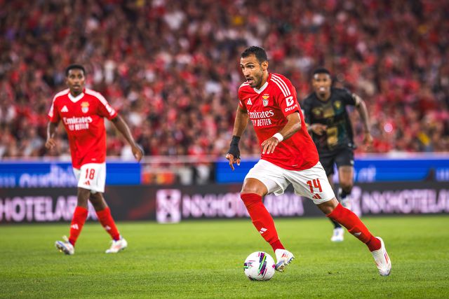 Hoje pode ver em direto na TV...