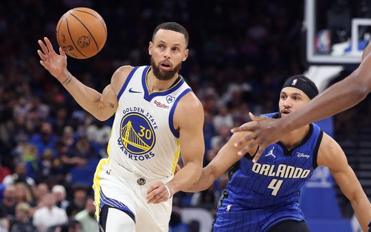 Stephen Curry estende contrato (milionário) com os Warriors