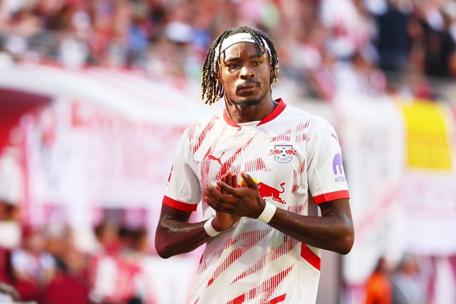 Al Nassr chega a acordo por defesa do Leipzig