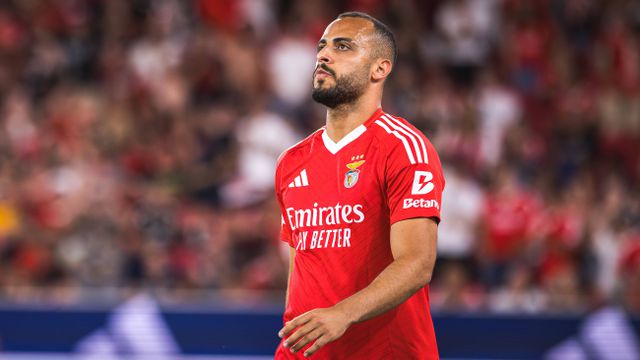 «A não ser que Arthur Cabral force a saída, vai ficar no Benfica»