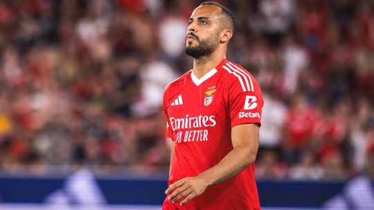 «A não ser que Arthur Cabral force a saída, vai ficar no Benfica»