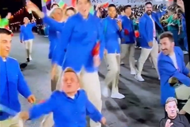 Vídeo: delegação portuguesa entra nos Jogos Paralímpicos 'à Ronaldo'