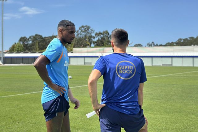 República Dominicana chama Pablo Rosario