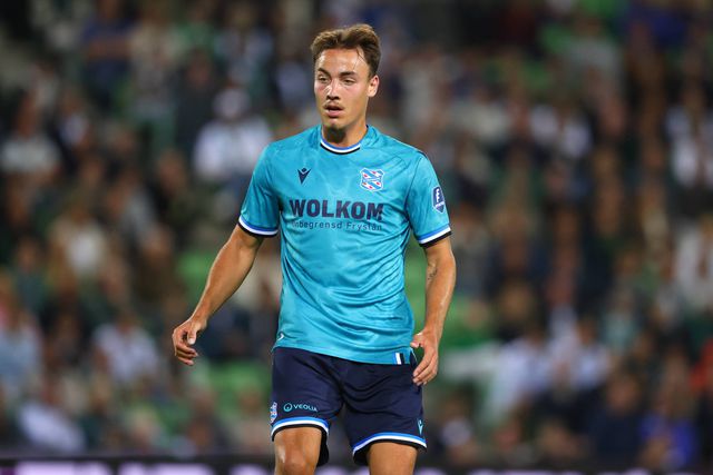 Arouca perto de garantir médio neerlandês do Heerenveen