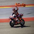 Marc Márquez celebra vitória  no MotorLand Aragón     Fotografia Imago