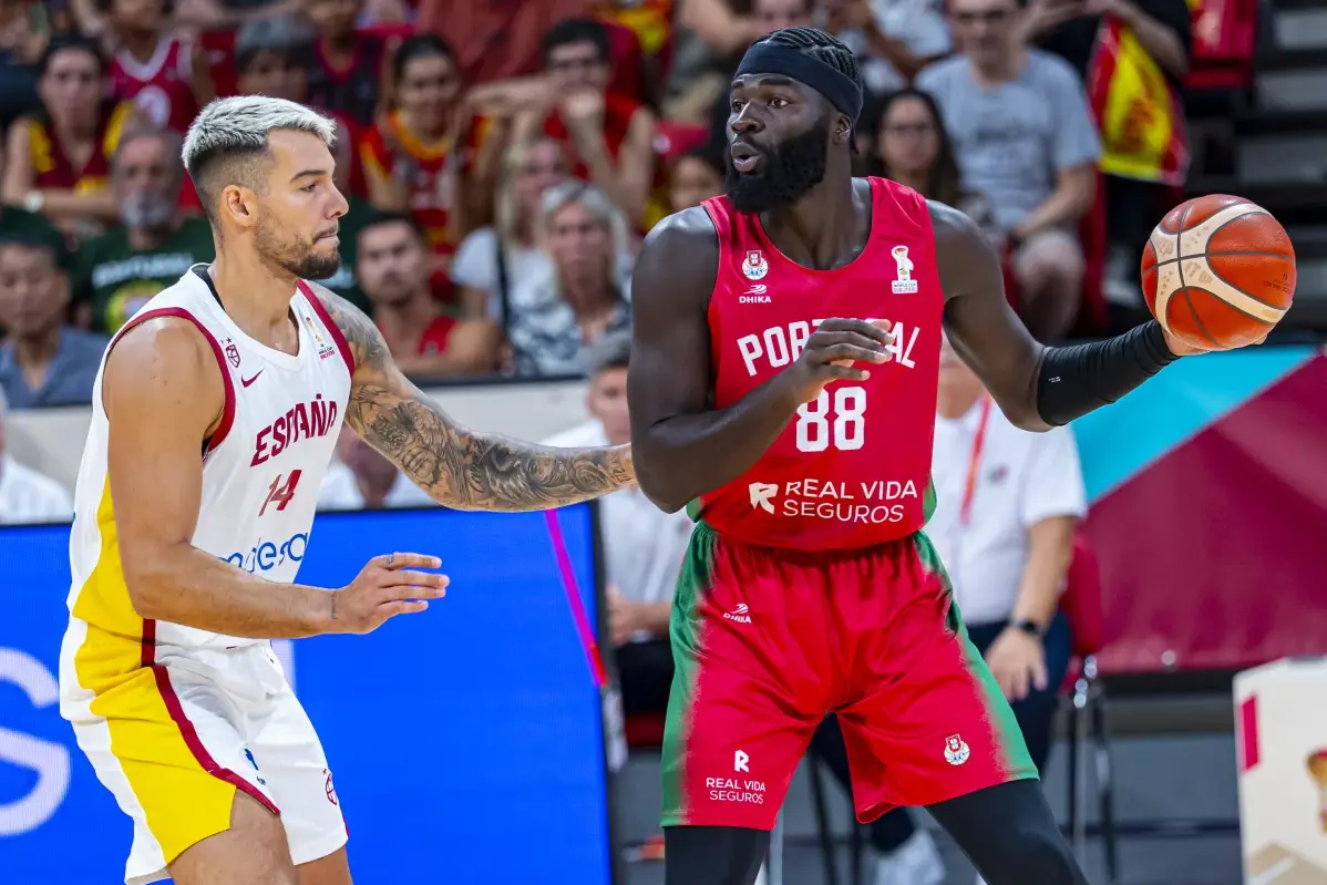 Neemias poderá não estar disponível contra a Geórgia    Fotografia FIBA
