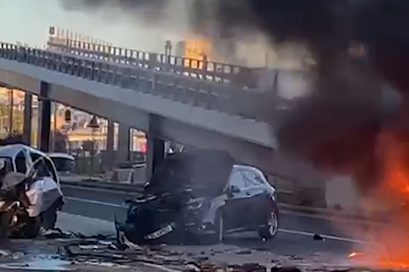 Acidente ocorreu junto ao viaduto de Algés