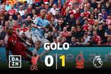 Ndoye aparece na área do Liverpool e gela Anfield