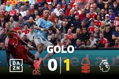 Ndoye aparece na área do Liverpool e gela Anfield
