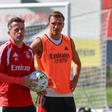 Marco Silva e João Palhinha, treinador e médio do Benfica - Foto: SL Benfica