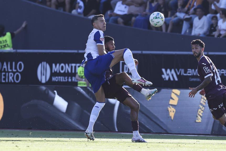 Bednarek saiu ao intervalo do Ac. Viseu-FC Porto - Foto: Paulo Novais/LUSA