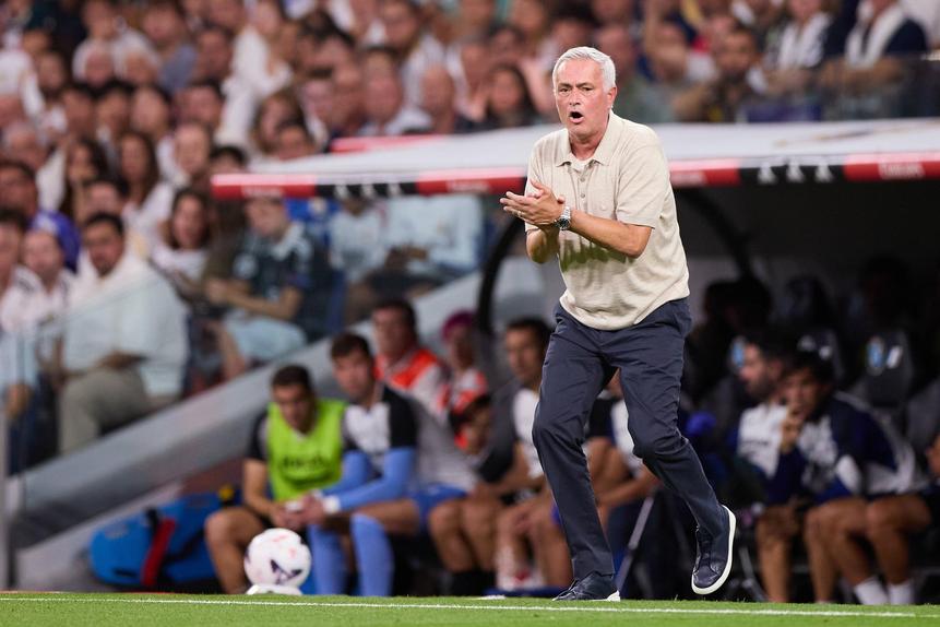 Real Madrid de José Mourinho recebe Málaga, às 15h30 — Foto: IMAGO