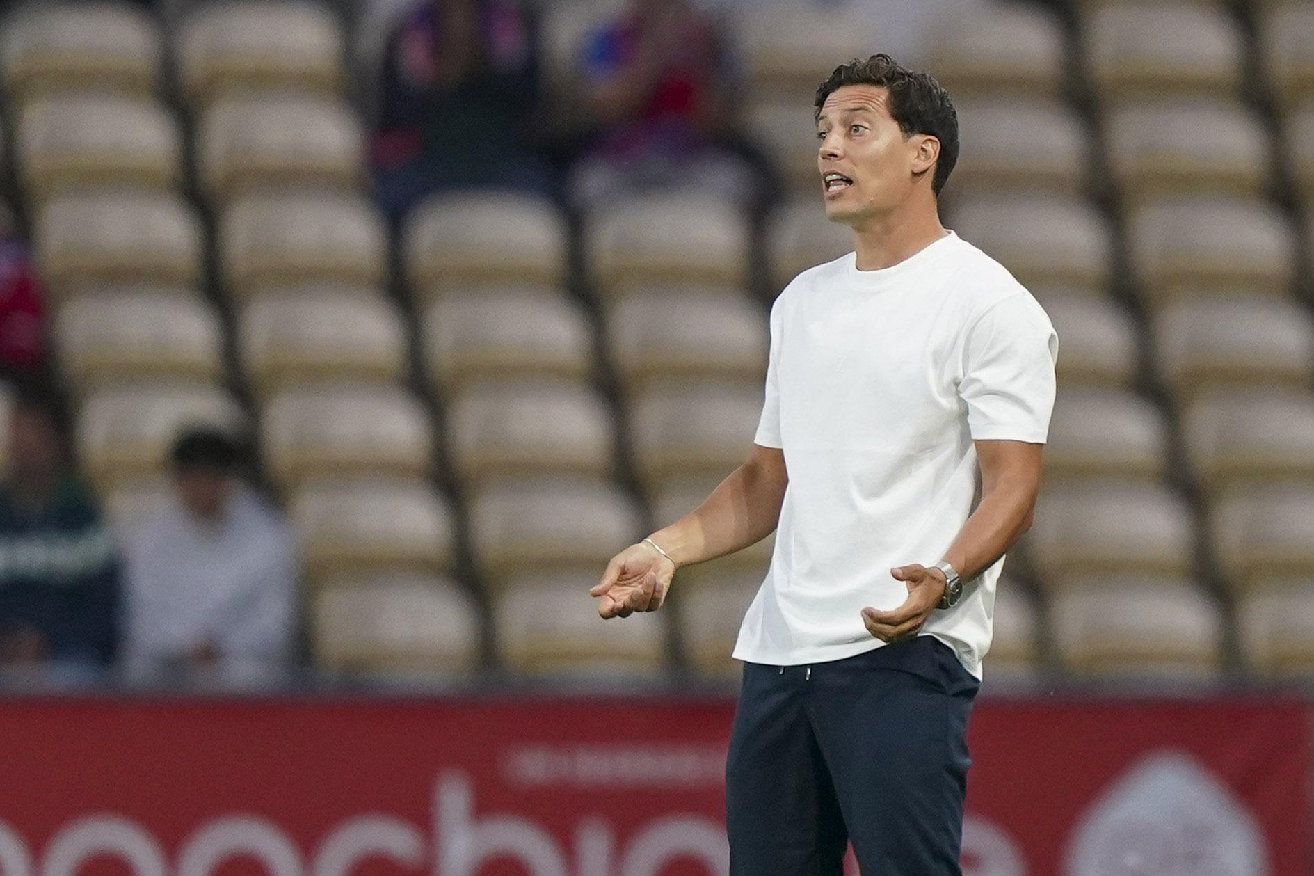 Luís Pinto quer vencer o dérbi minhoto - Foto: LUSA