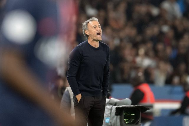 Luis Enrique: «Com o plantel que tenho não me vou queixar da lesão do Nuno Mendes»