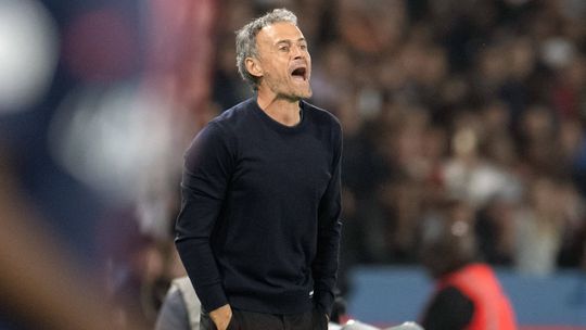 Vídeo: Quando é que Luis Enrique vai falar francês? «Très dificile…»