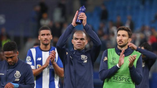 FC Porto: Pepe deu a cara pelo plantel em conversa com o líder dos Super Dragões