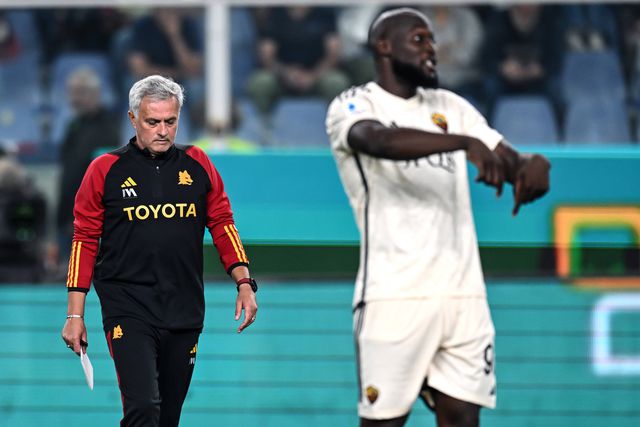 Mourinho fez direta depois da humilhação: «Sou o mesmo que levou a Roma às finais»