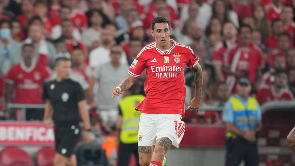 Di María inaugurou o marcador no clássico da Luz (vídeo)