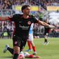 Frankfurt cola-se ao Bayern no topo da Bundesliga