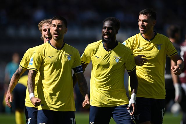 Lazio vence Torino por 3-2 com mais uma asssitência de Nuno Tavares e aumenta a confusão no topo da Serie A