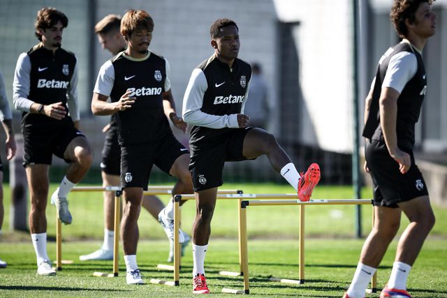 Sporting treinou-se com o goleador-mor de olhos postos no PSV