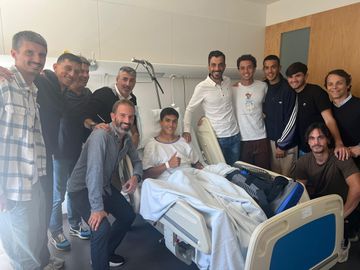 FC Porto: Martim Cunha foi operado e recebeu visita da equipa B (foto)