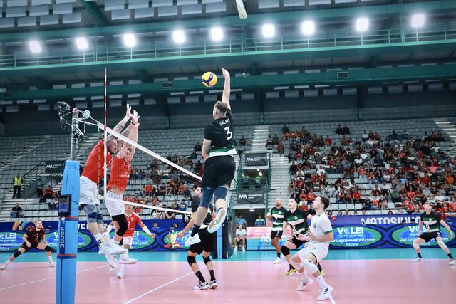 EM DIRETO: Sporting conquista Supertaça frente ao Benfica por 1-3