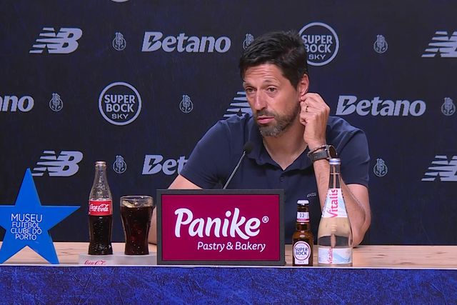 «Pensam que é fácil jogar contra qualquer adversário e golear sempre, o futebol não é assim hoje»