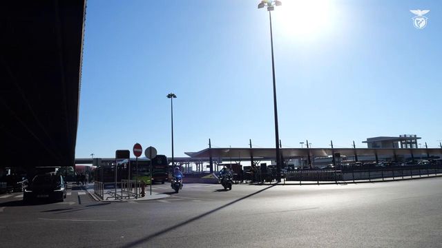 De Lisboa para Londres: os bastidores da viagem do Benfica e não só