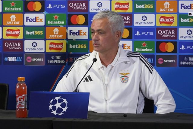 José Mourinho elogia Pedro Neto