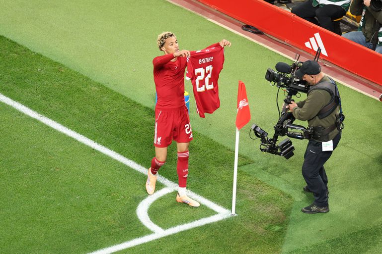 21.º - Hugo Etikité (Eintracht Frabkfurt/Liverpool): 16 golos