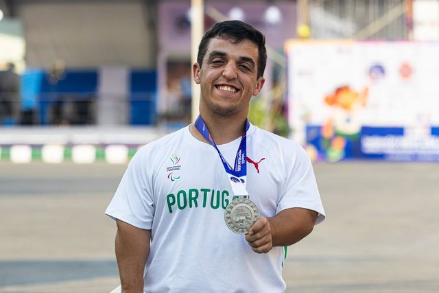Miguel Monteiro conquista medalha de prata no lançamento do peso - Foto: Paralímpicos Portugal