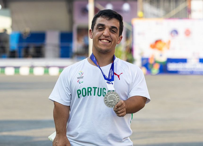Miguel Monteiro conquista medalha de prata no lançamento do peso - Foto: Paralímpicos Portugal