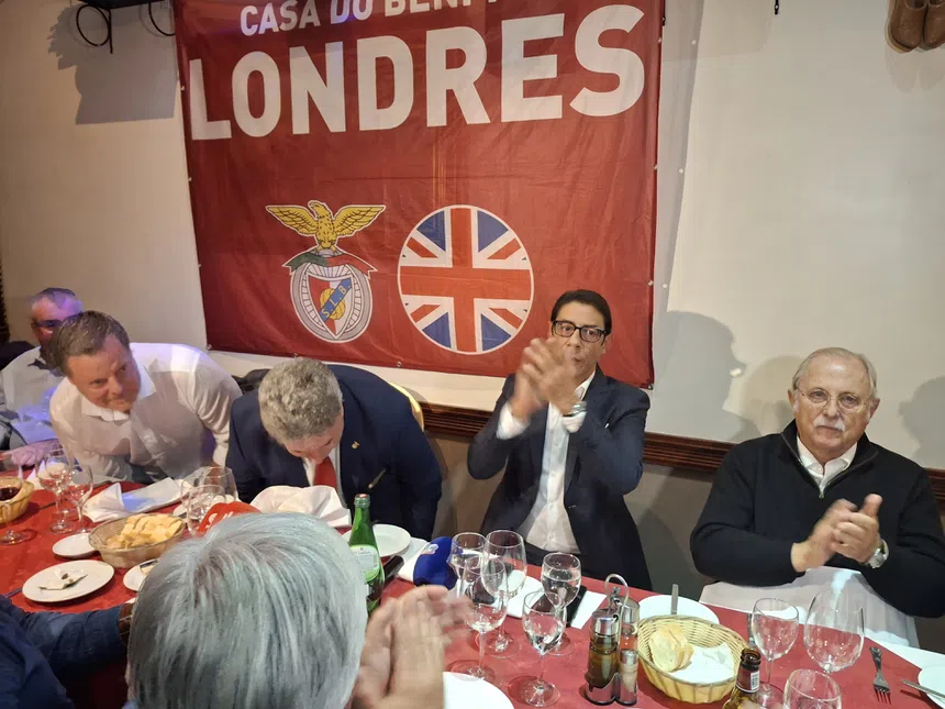 Rui Costa vs. Vieira: Guerra total!