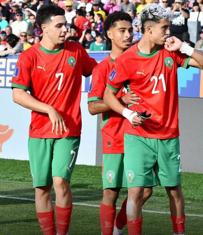 Zabiri silencia Espanha! Famalicão em êxtase
