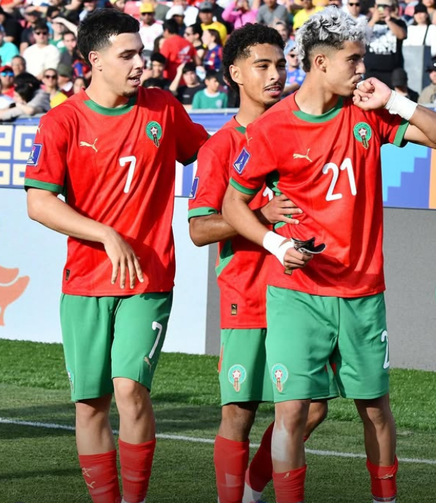 Camisola 21 está a elevar bem alto o nome dos minhotos por esse mundo fora - Foto: Famalicão