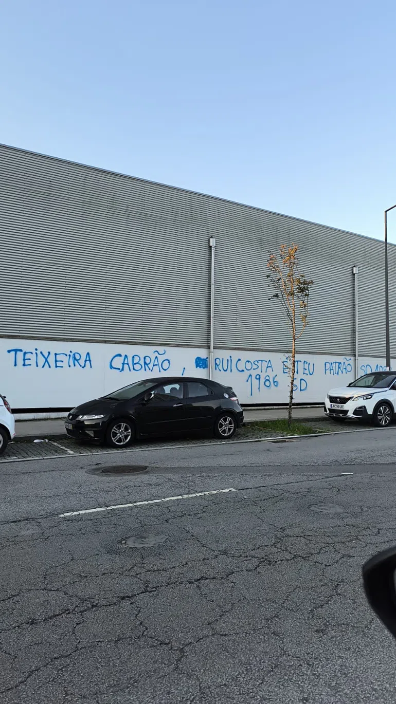 Guerra de tinta! Liga sob ataque