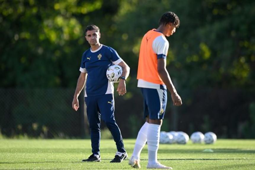 Turma de Ricardo Duarte entrou a vencer no torneio. Foto: FPF